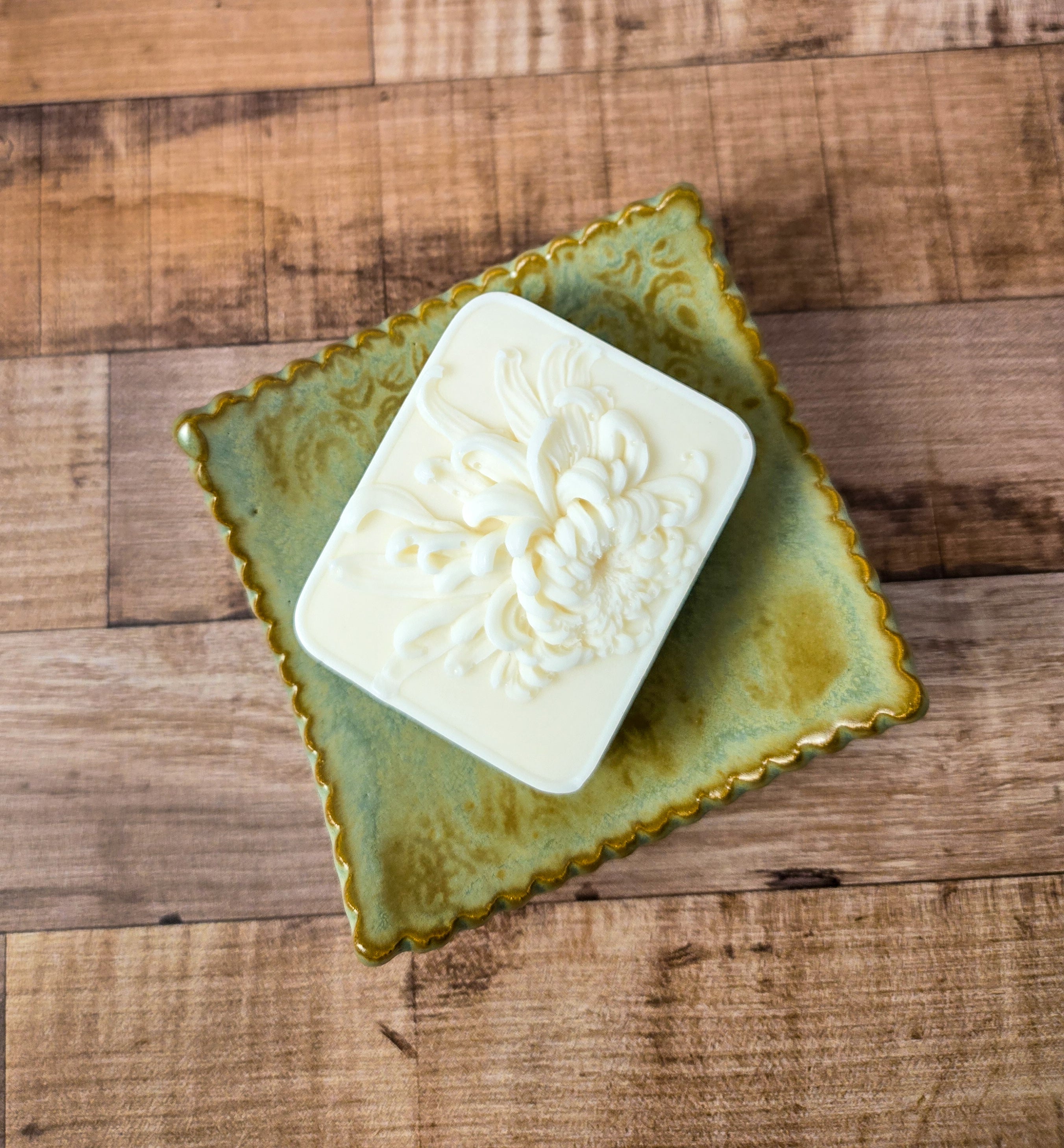 Accessories | Handcrafted ceramic soap dish