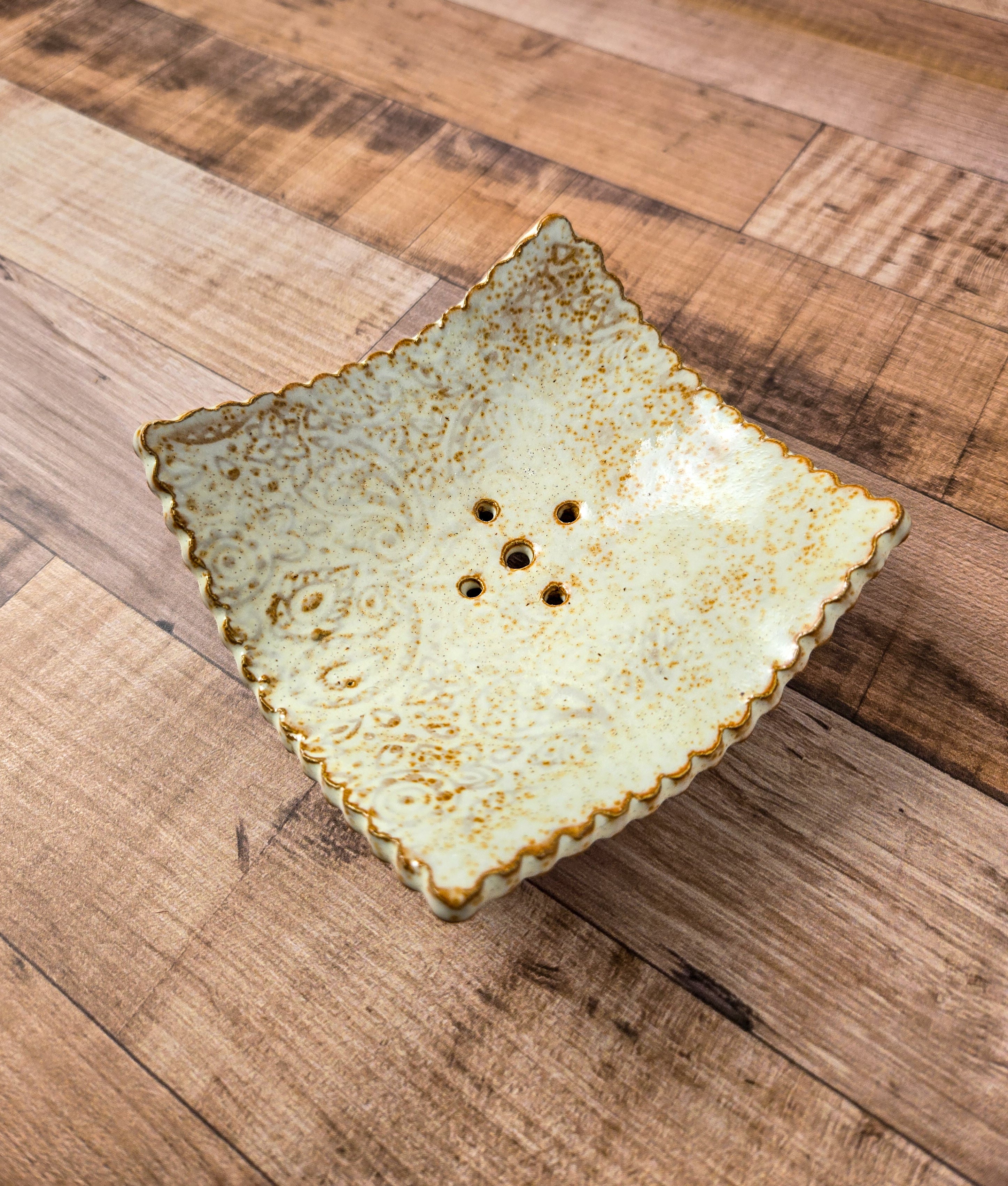 Accessories | Handcrafted ceramic soap dish